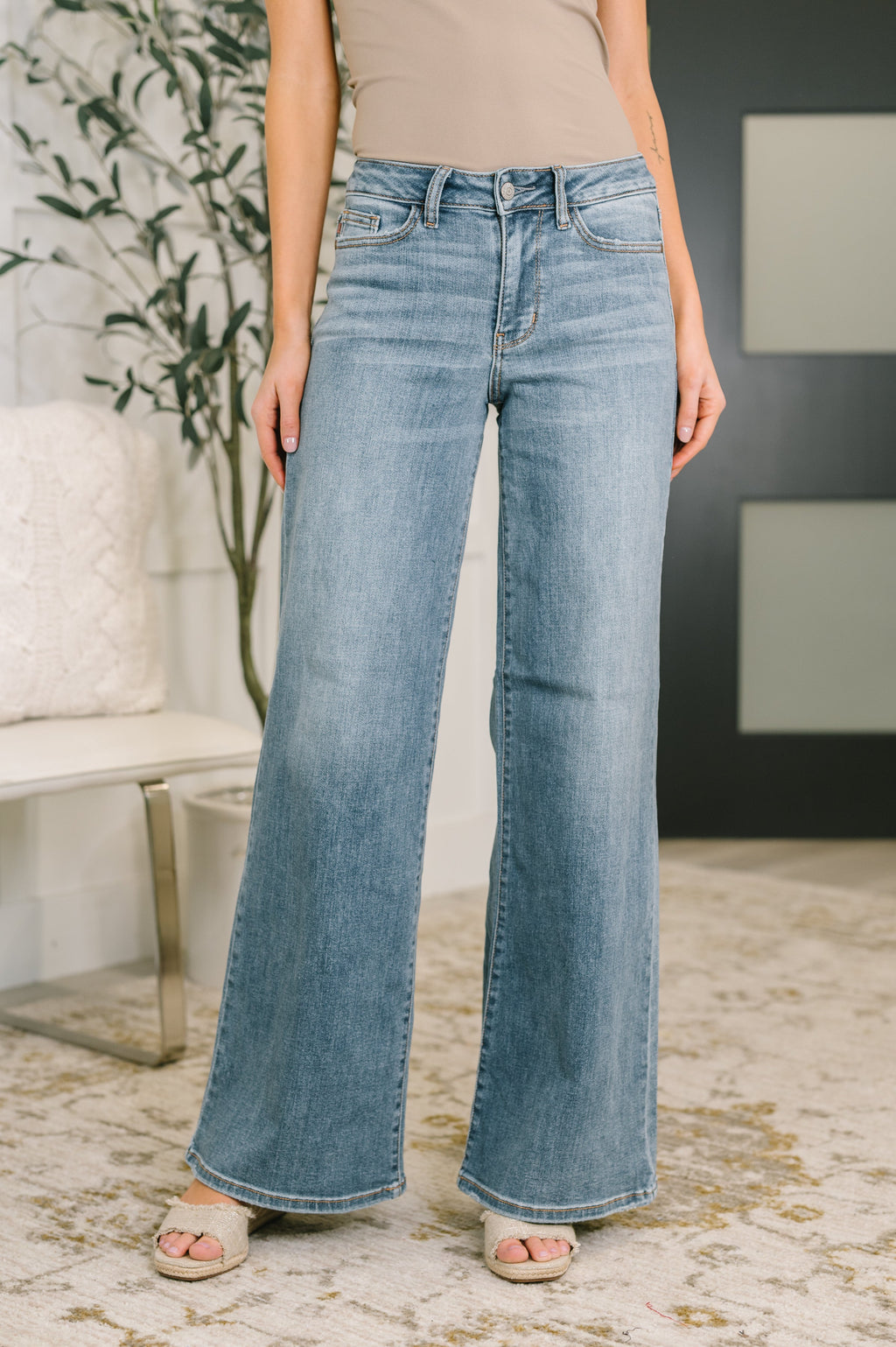 Adrian Mid Rise Retro Wide Leg
