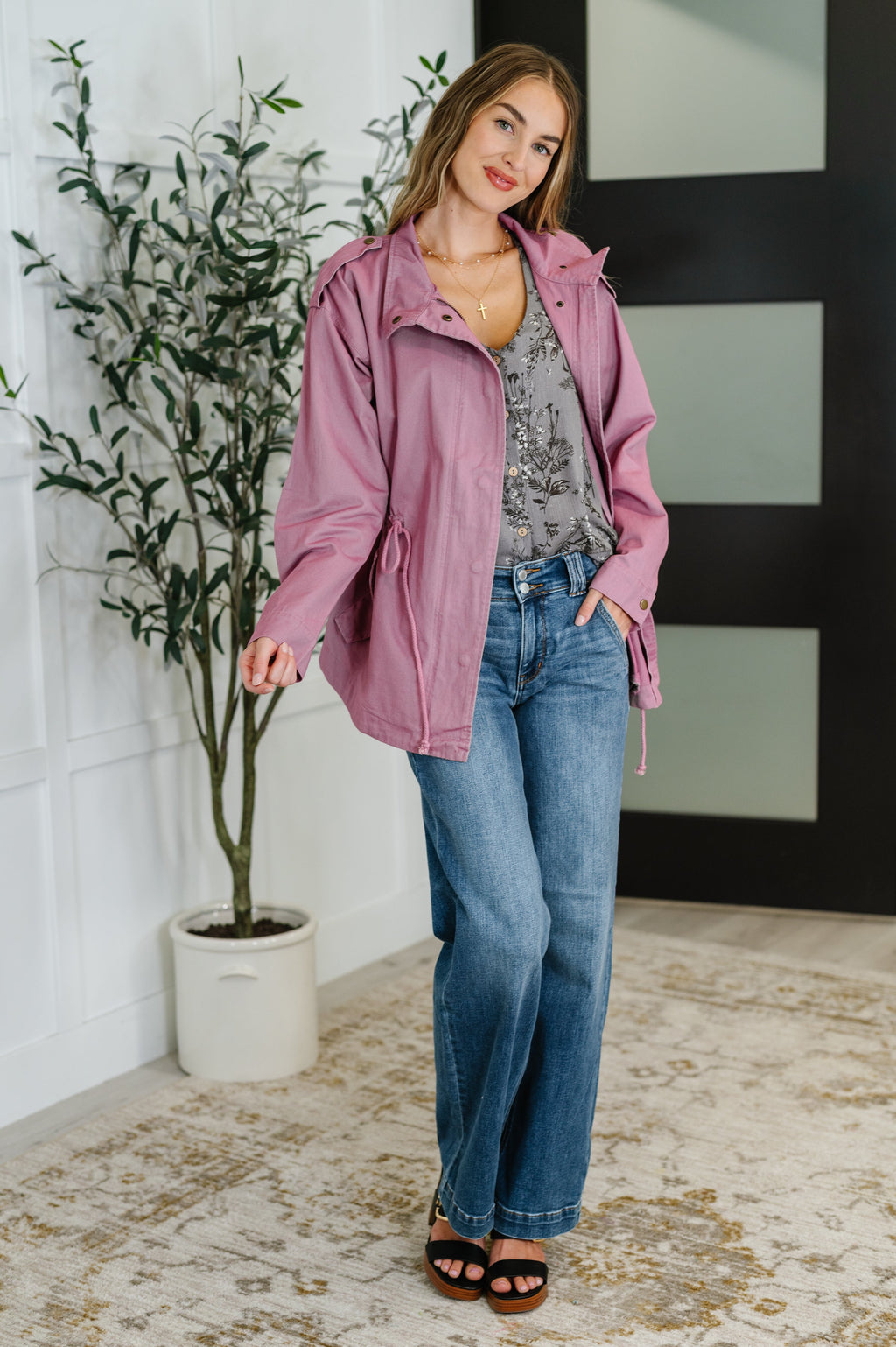 Falling in Deep Crinkle Woven Blouse Dune Grey