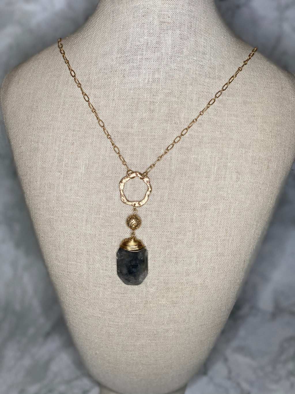 Wire Stone Pendant Necklace