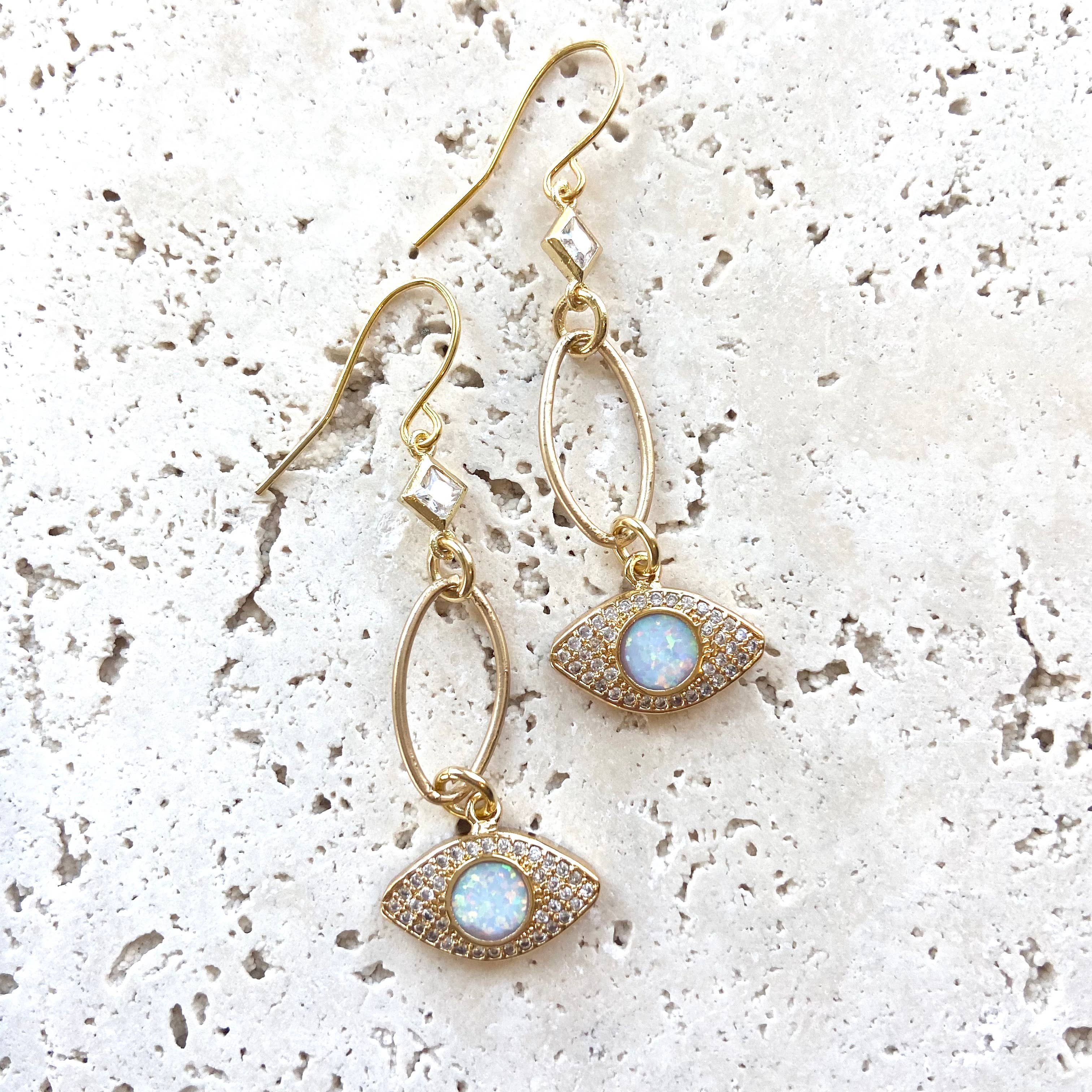 Eye earring opal